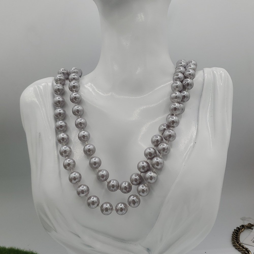 44 Inch Faux Pearl Costume Necklace N3612
